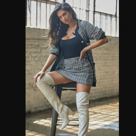 🆕 High Block Heel Boots in Off White Bone Wide Calf - Picture 6 of 6